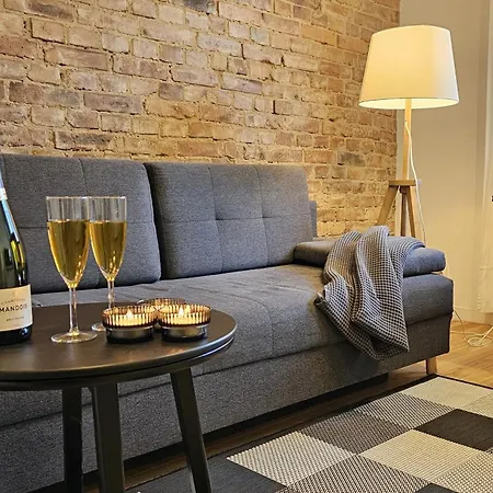 Urban Premium No 2, Free Private Parking, Self Check-in Apartmán *
