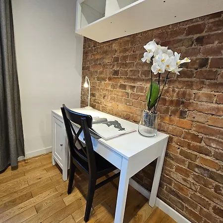 Urban Premium No 2, Free Private Parking, Self Check-in * 霍茹夫