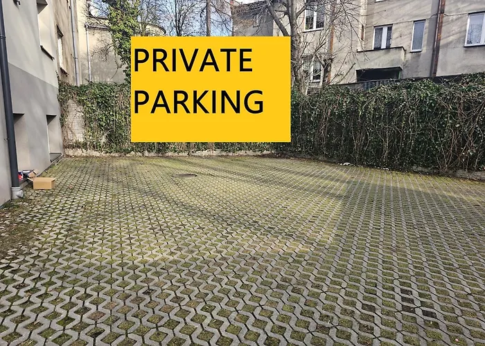 Urban Premium No 2, Free Private Parking, Self Check-in Apartmán