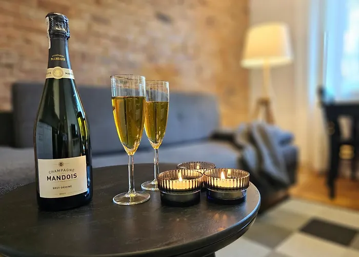 Urban Premium No 2, Free Private Parking, Self Check-in 公寓 霍茹夫