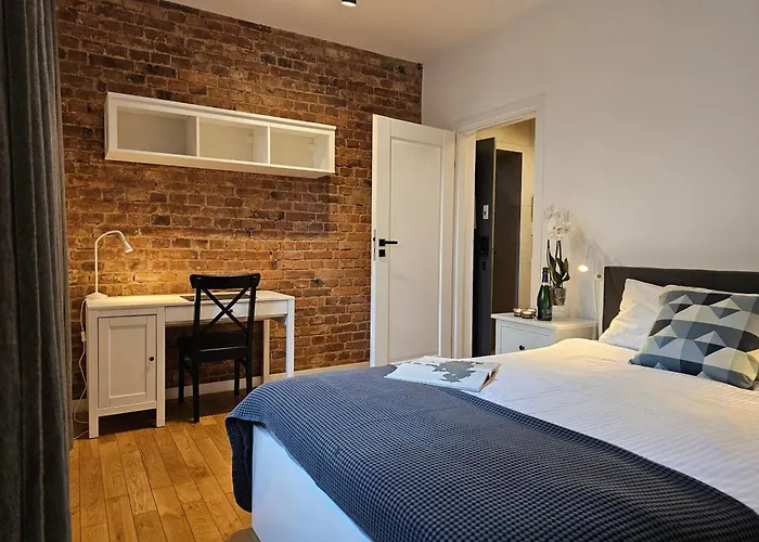 Urban Premium No 2, Free Private Parking, Self Check-in Apartmán